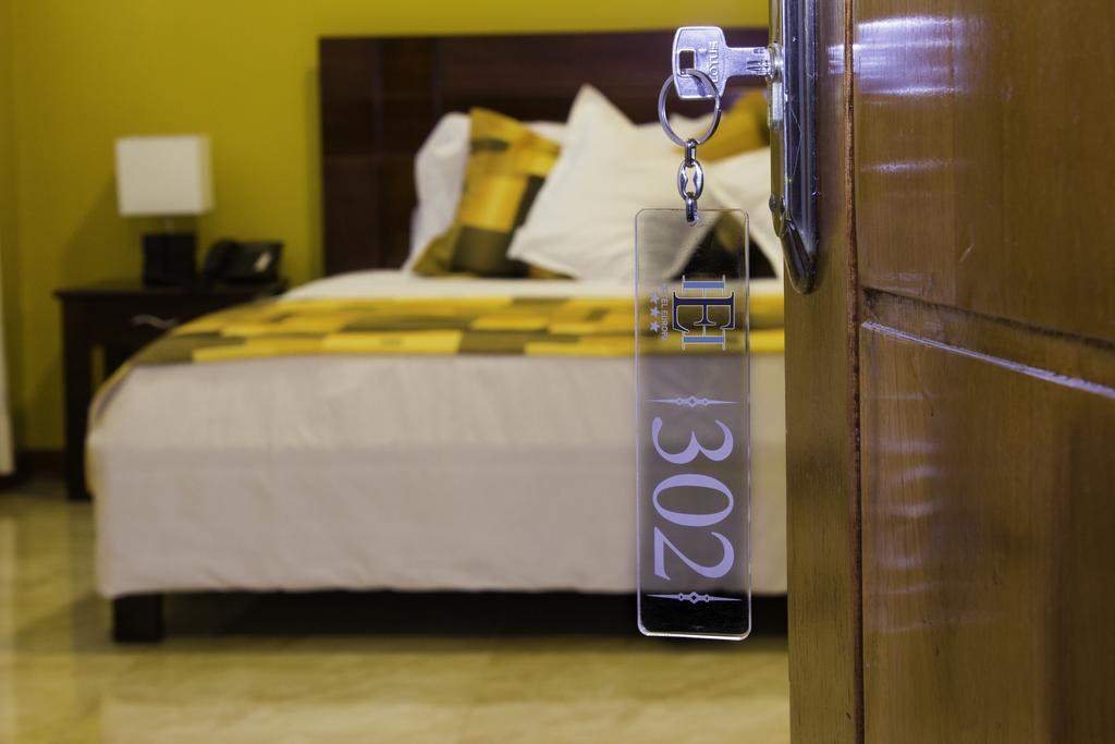 Hotel Europa 伊基托斯 外观 照片