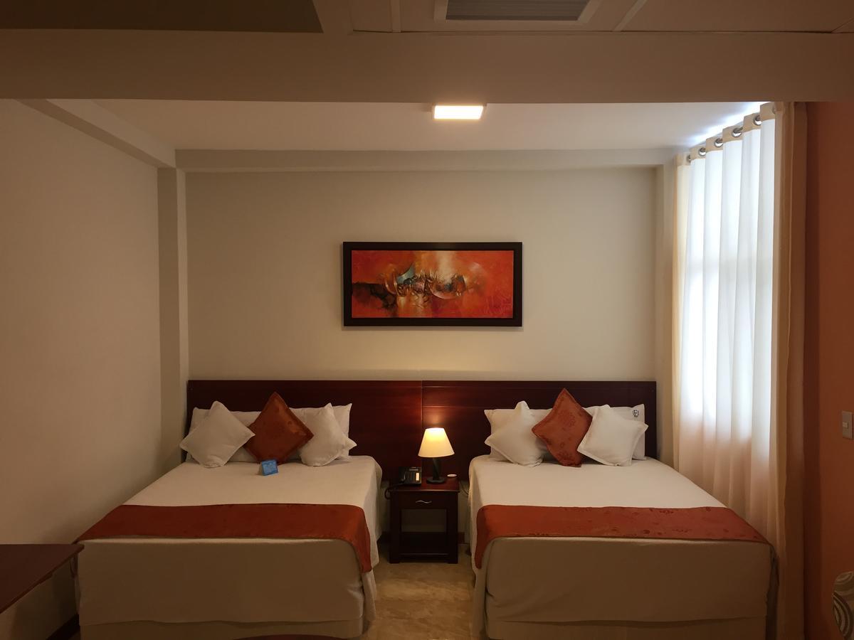 Hotel Europa 伊基托斯 外观 照片